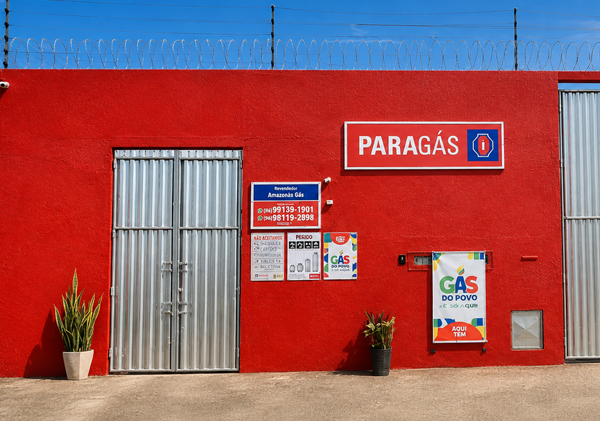 Fachada da Paragás